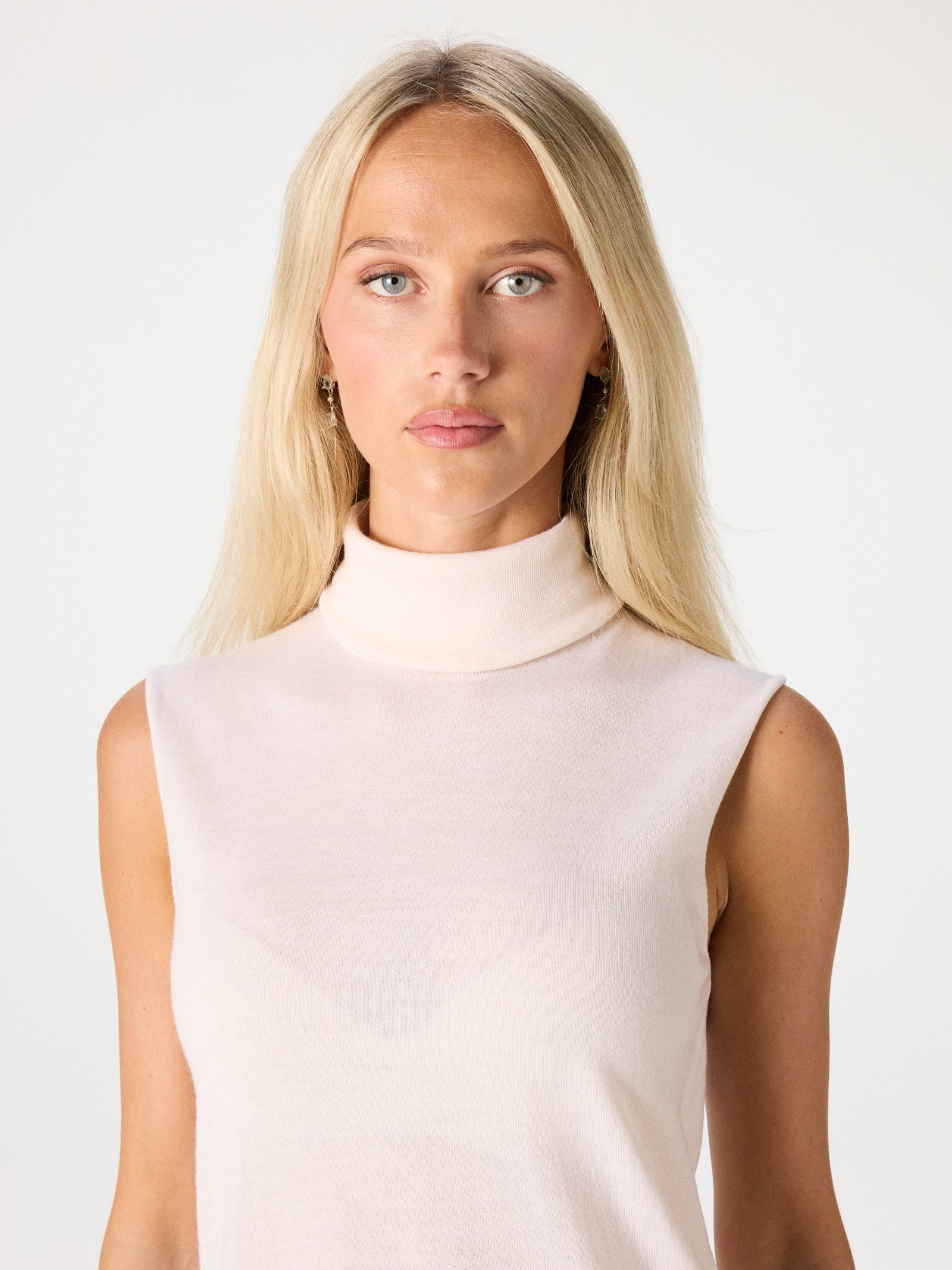 Fine Knit Turtleneck Top