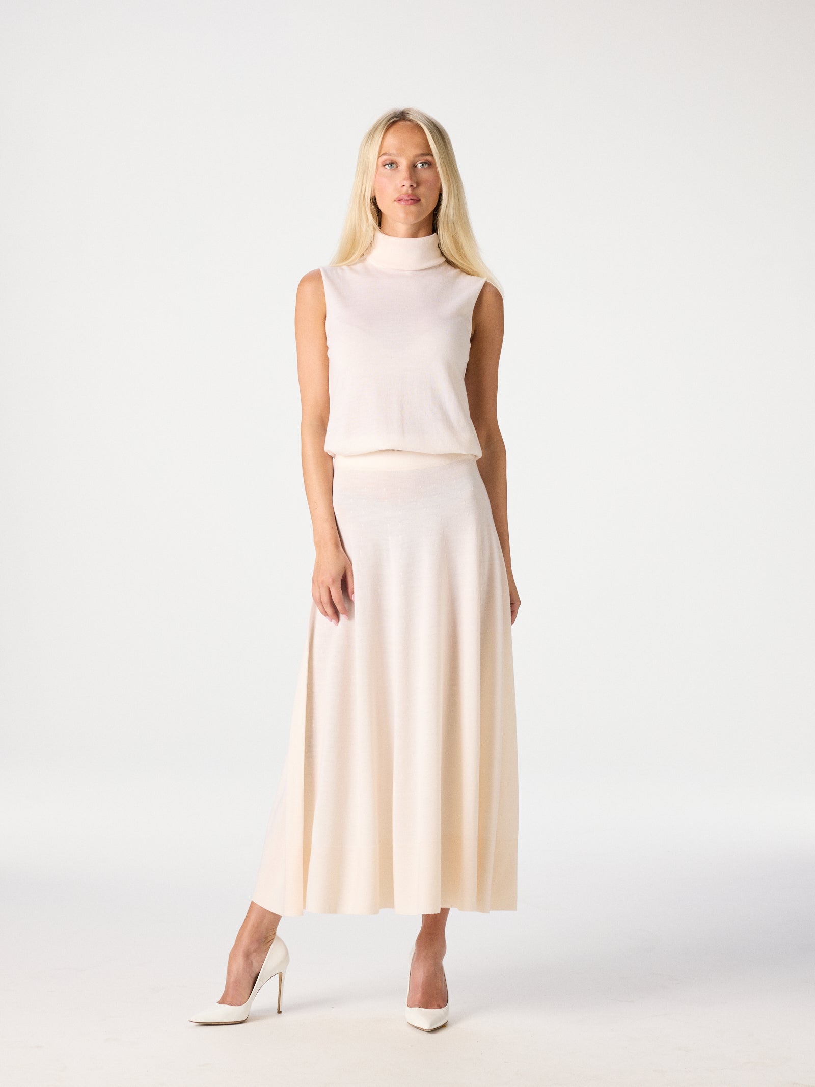 Fine Knit Turtleneck Top