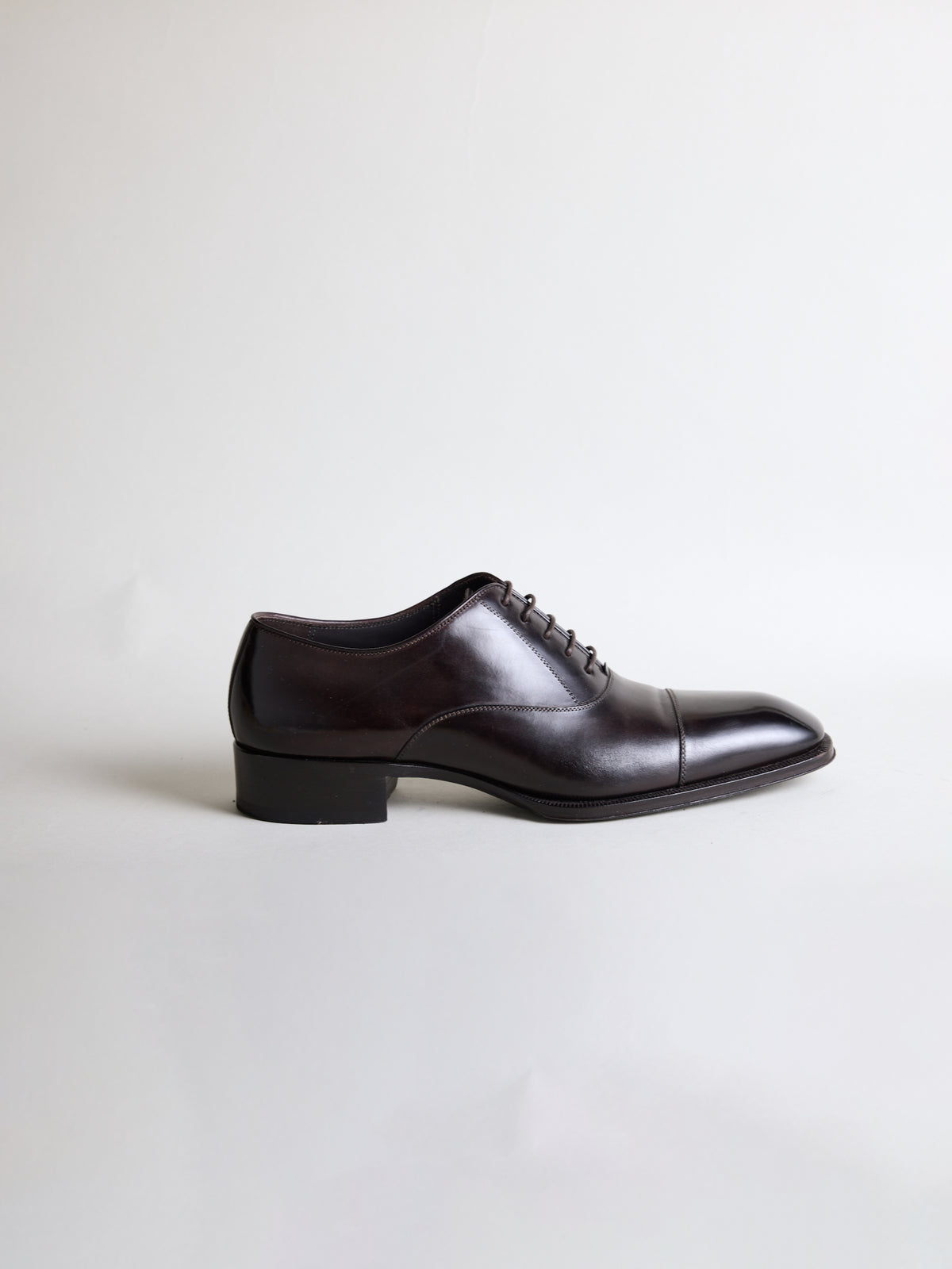 Cap-Toe Oxford Shoes in Dark Brown – Hartlino