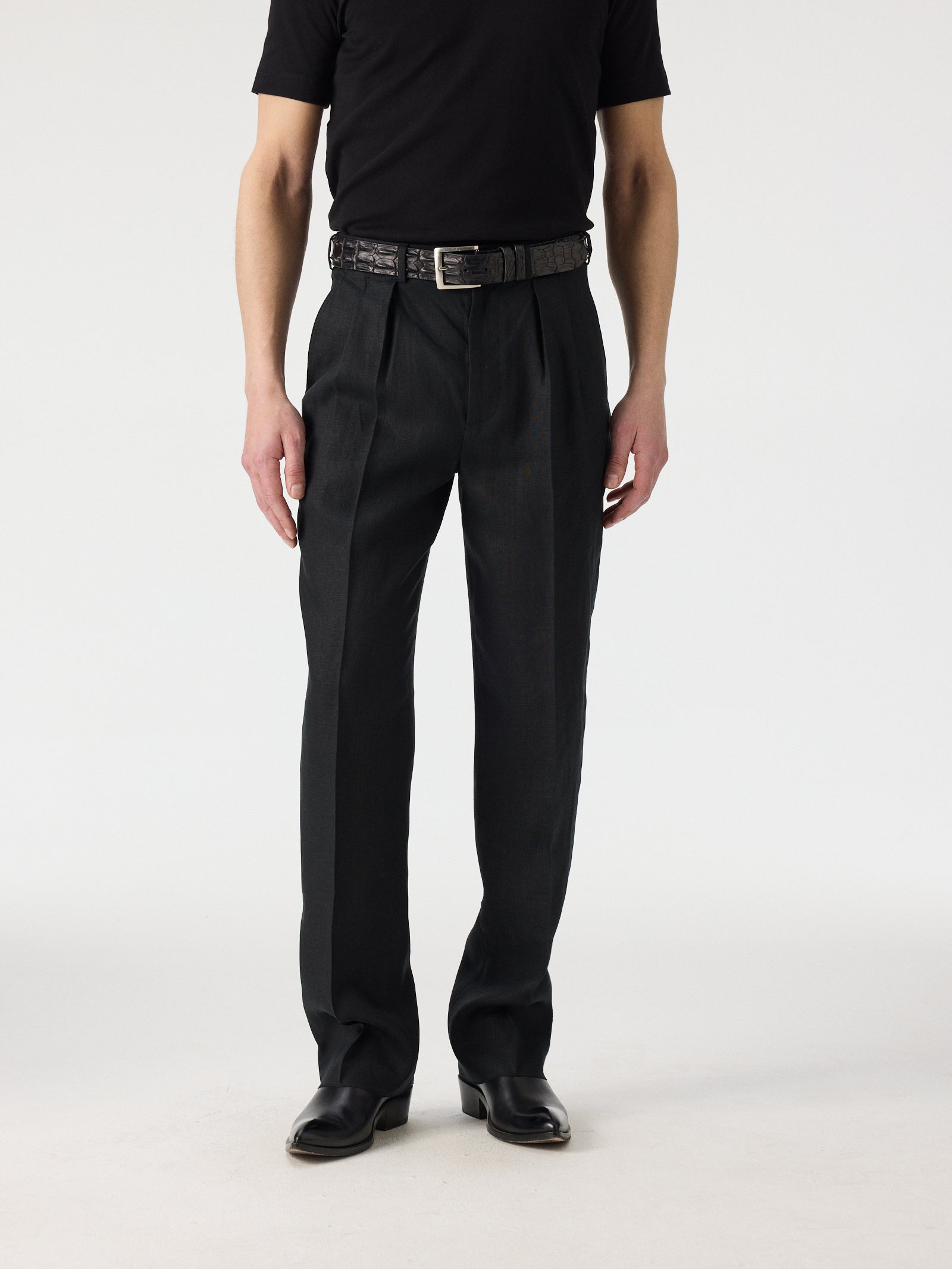 Pleated Linen Trousers
