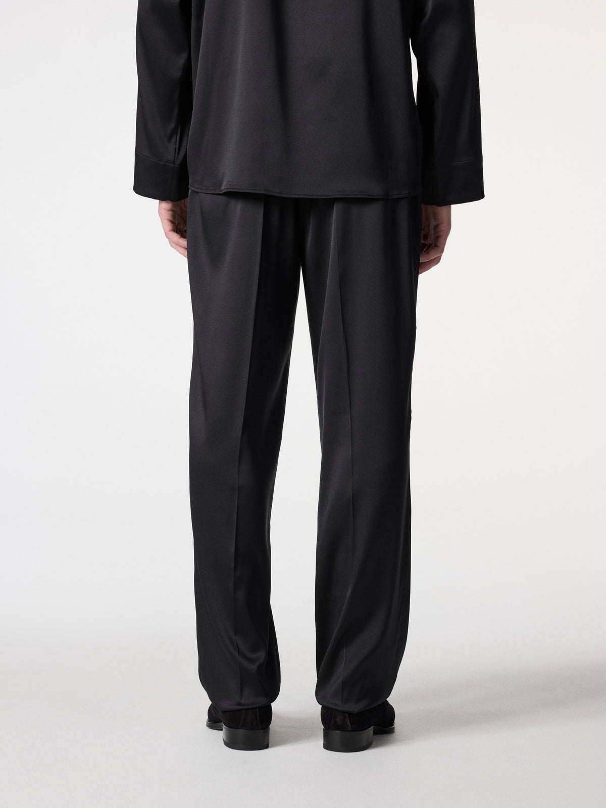 Silk Pleated Trousers in Black – Hartlino, image 3