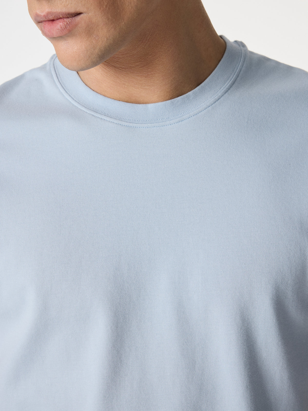 Premium Cotton T-Shirt in Light Blue – Hartlino, image 3