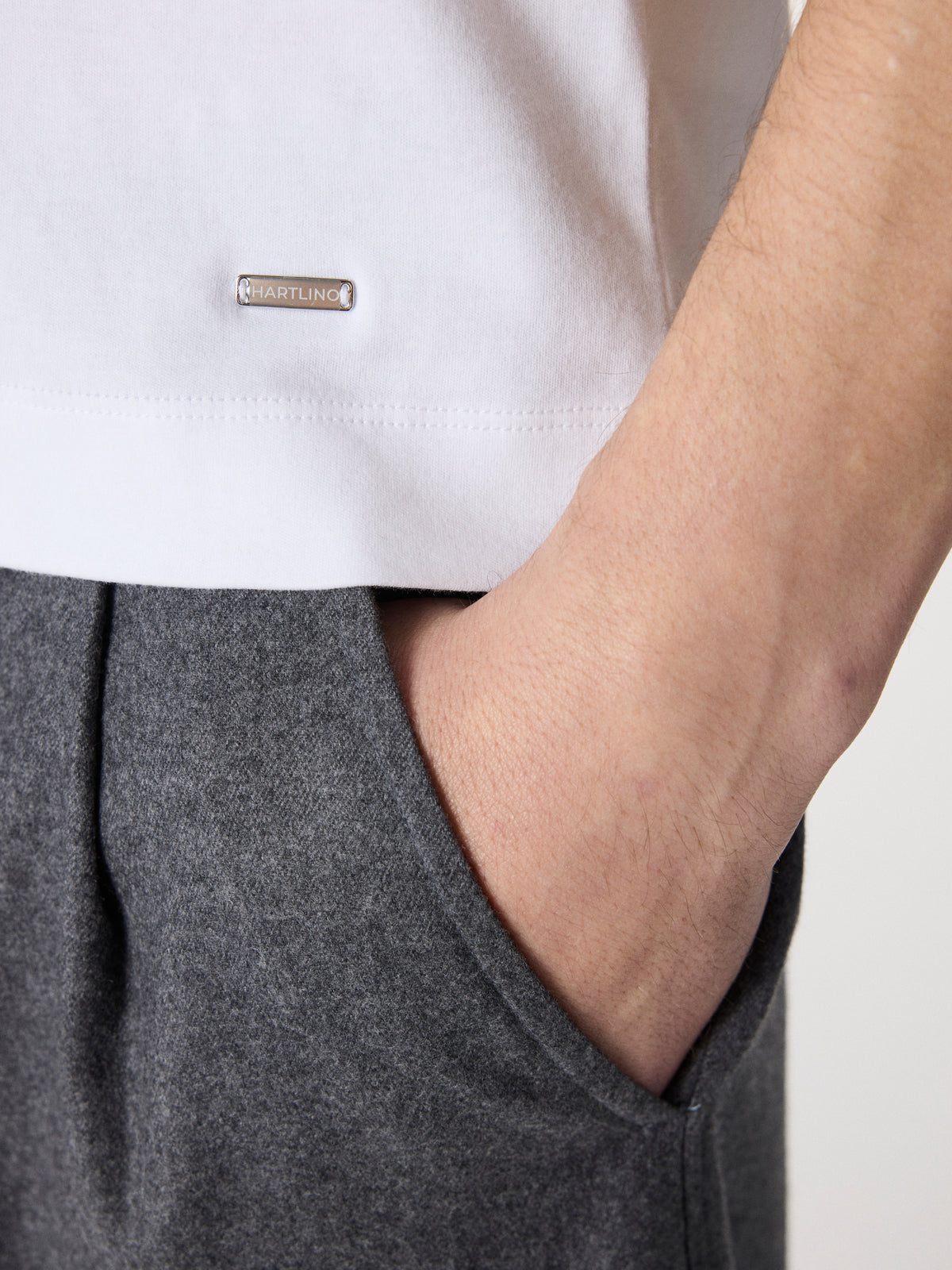 Premium Cotton T-Shirt in Crisp White – Hartlino, image 5