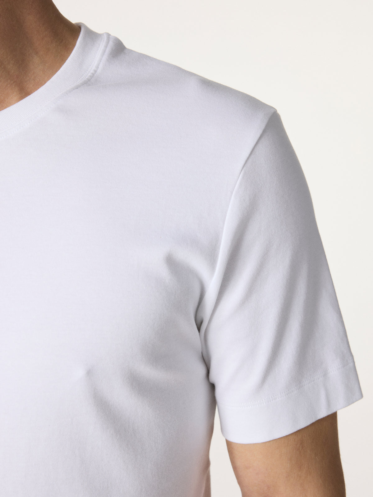 Premium Cotton T-Shirt in Crisp White – Hartlino, image 4